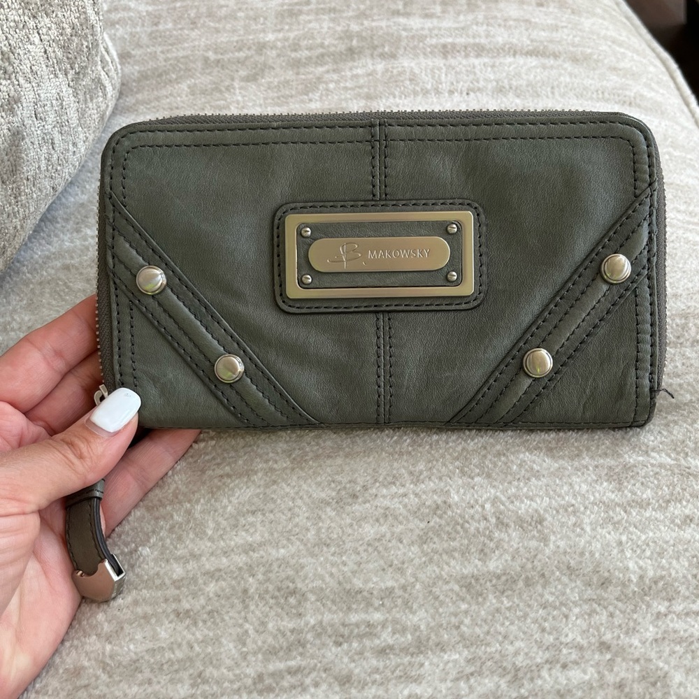 B.Makowsky Grey Leather Wallet